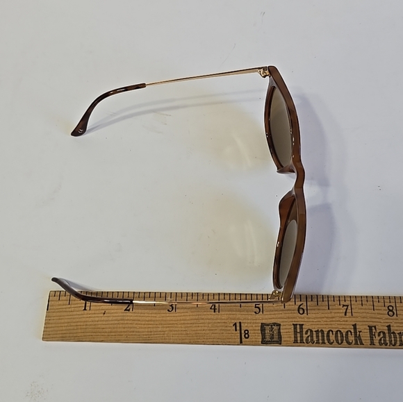 Ladies Mary Jane Knockaround Sunglasses Tortoise Frame Gold Trim Great Condition main image 9
